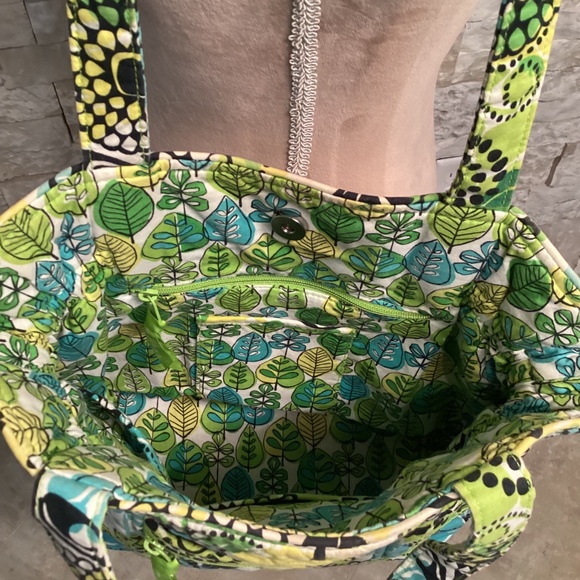 Vera Bradley Laura Shoulder Bag in Retired Pattern “Limes Up” - Picture 11 of 14